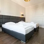 Executive 3 Bedroom By Your Freedom