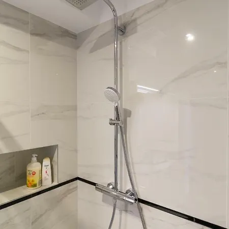 Διαμέρισμα Executive 3 Bedroom By Your Freedom