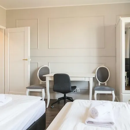 Executive 3 Bedroom By Your Freedom