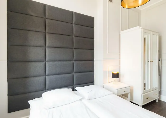 Executive 3 Bedroom By Your Freedom Apartman Varsó