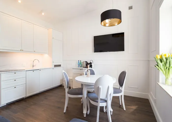 Executive 3 Bedroom By Your Freedom Apartman Varsó