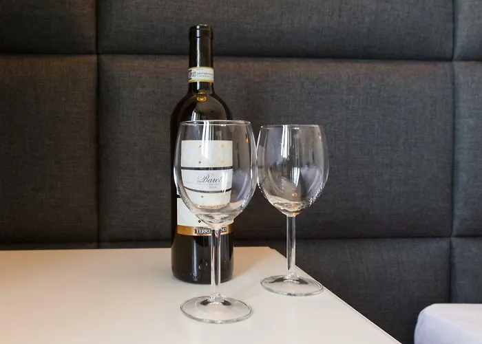 Executive 3 Bedroom By Your Freedom 公寓 华沙