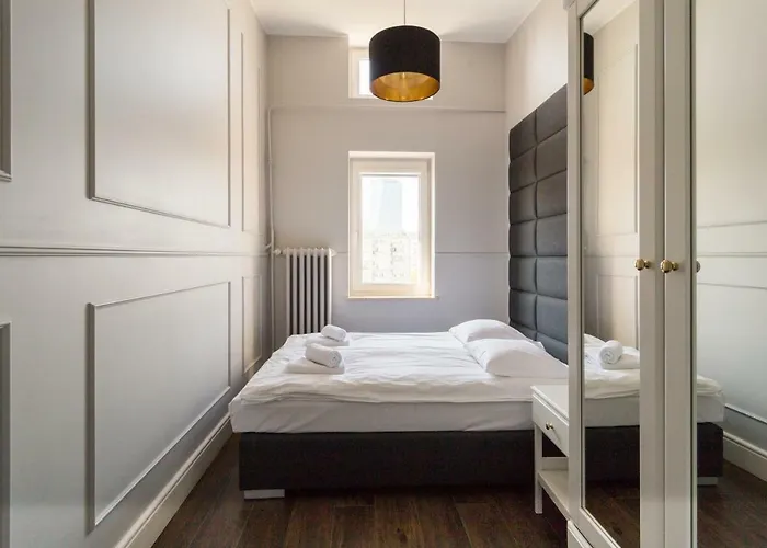 Executive 3 Bedroom By Your Freedom Varsó