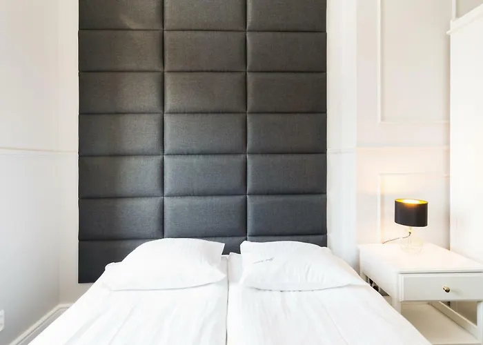 Executive 3 Bedroom By Your Freedom Varsó