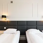 Executive 3 Bedroom By Your Freedom 公寓